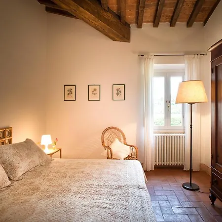 Castello Di Farm stay *